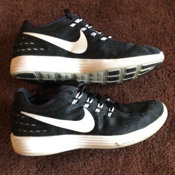 Nike Shoes - Nike women sneakers